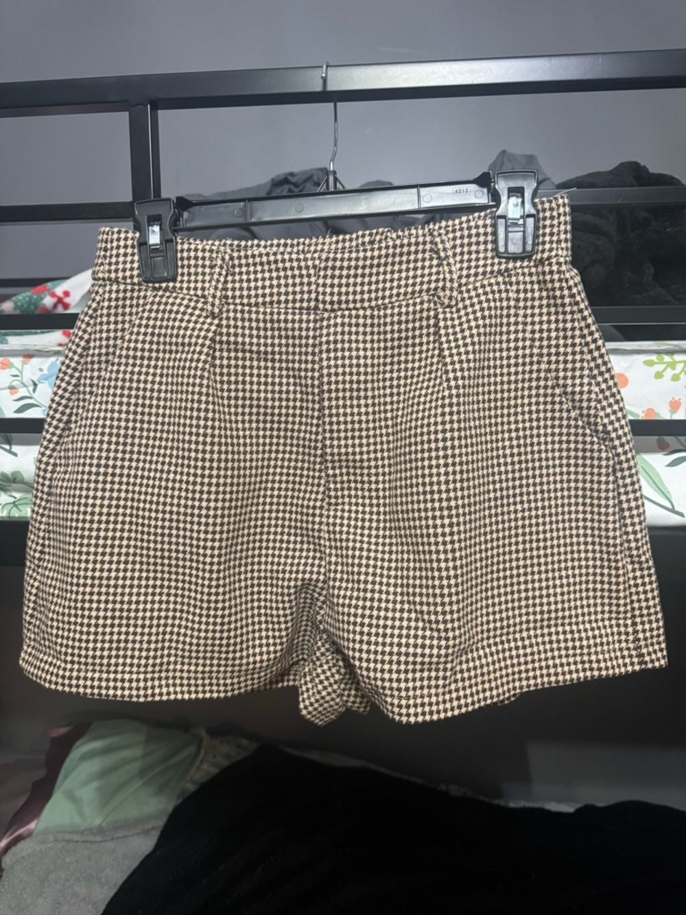 SHEIN Brown Black Houndstooth High Waist Women’s Shorts